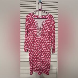 Crown & Ivy Pink and White Patterned Blouse